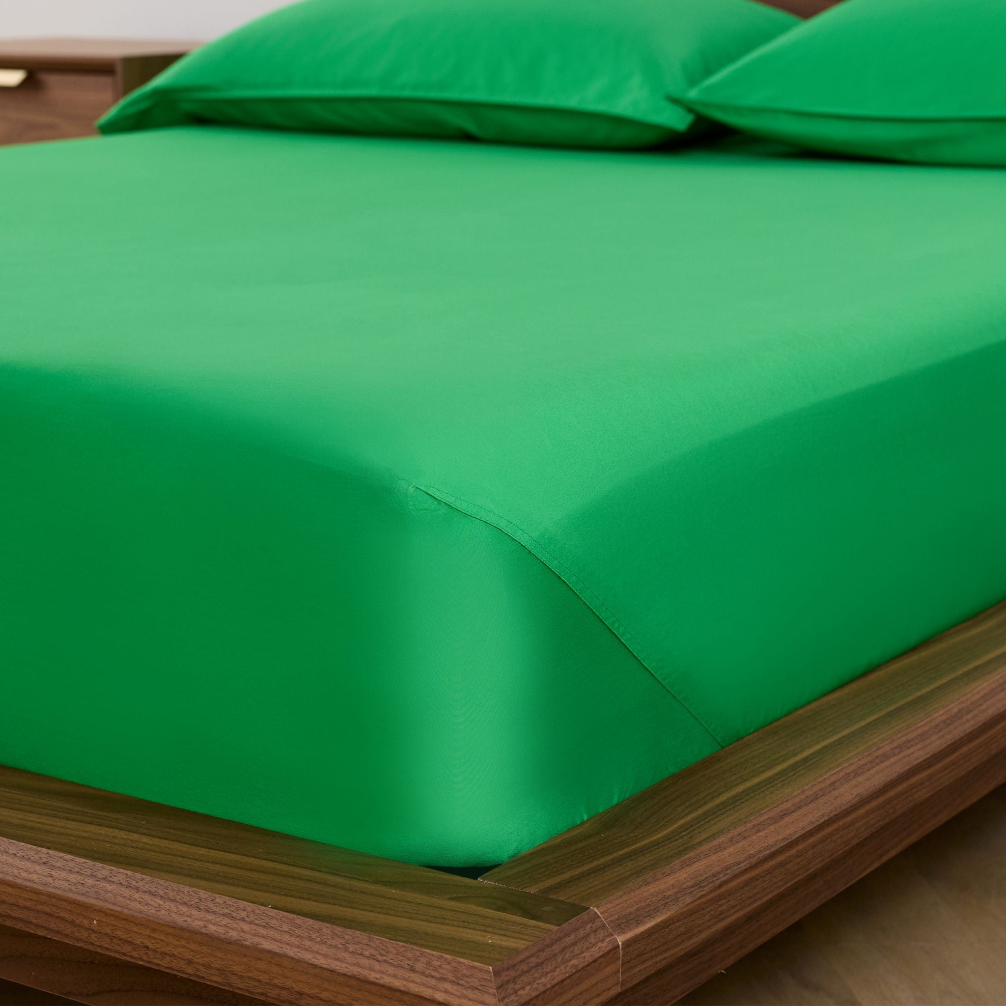 Grasshopper Fitted Sheet - Canadian Down & Feather Company